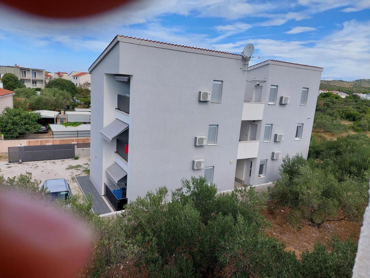Apartments Zdeslav Rogoznica  Kültér fotó