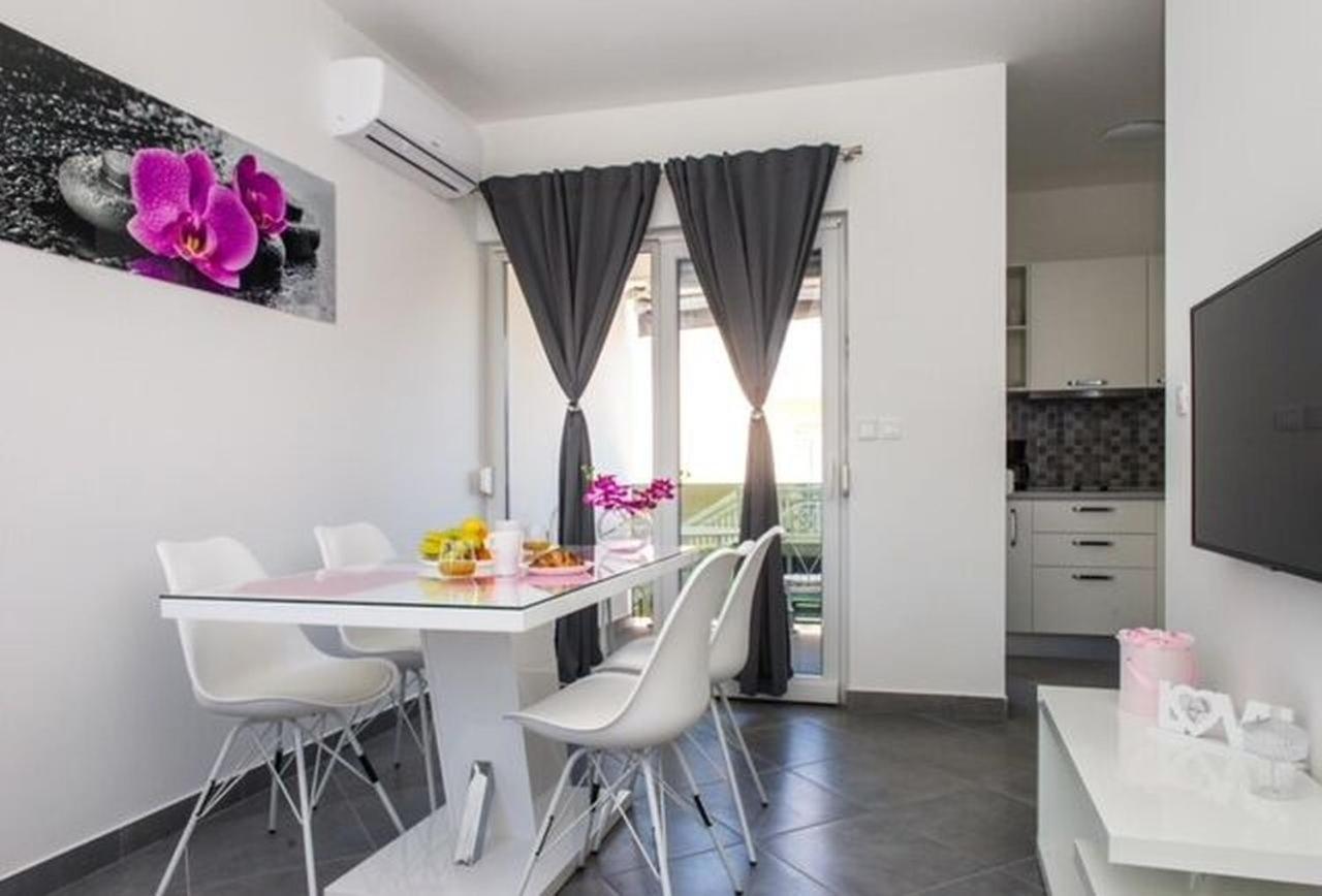 Apartments Zdeslav Rogoznica  Kültér fotó